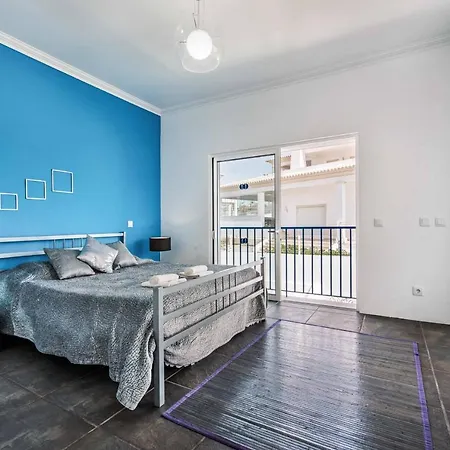 Villa Naomi *