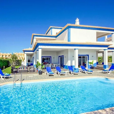 Naomi Villa Albufeira
